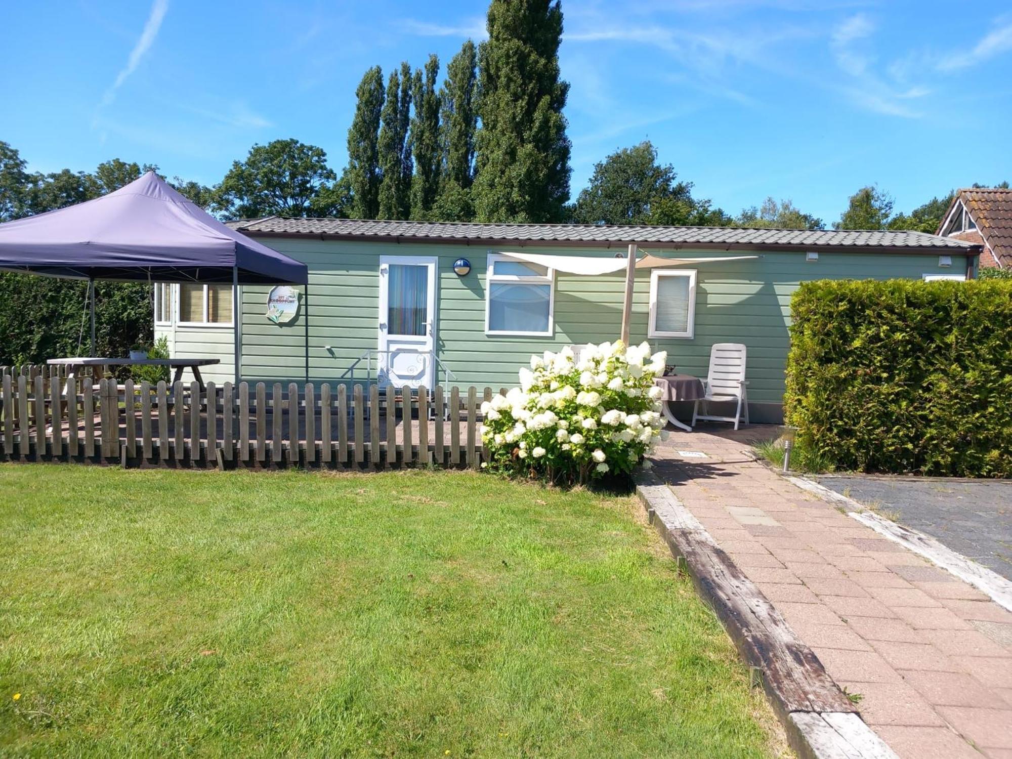Locatie Het Knooppunt Engelse Chalet Nuis Bagian luar foto